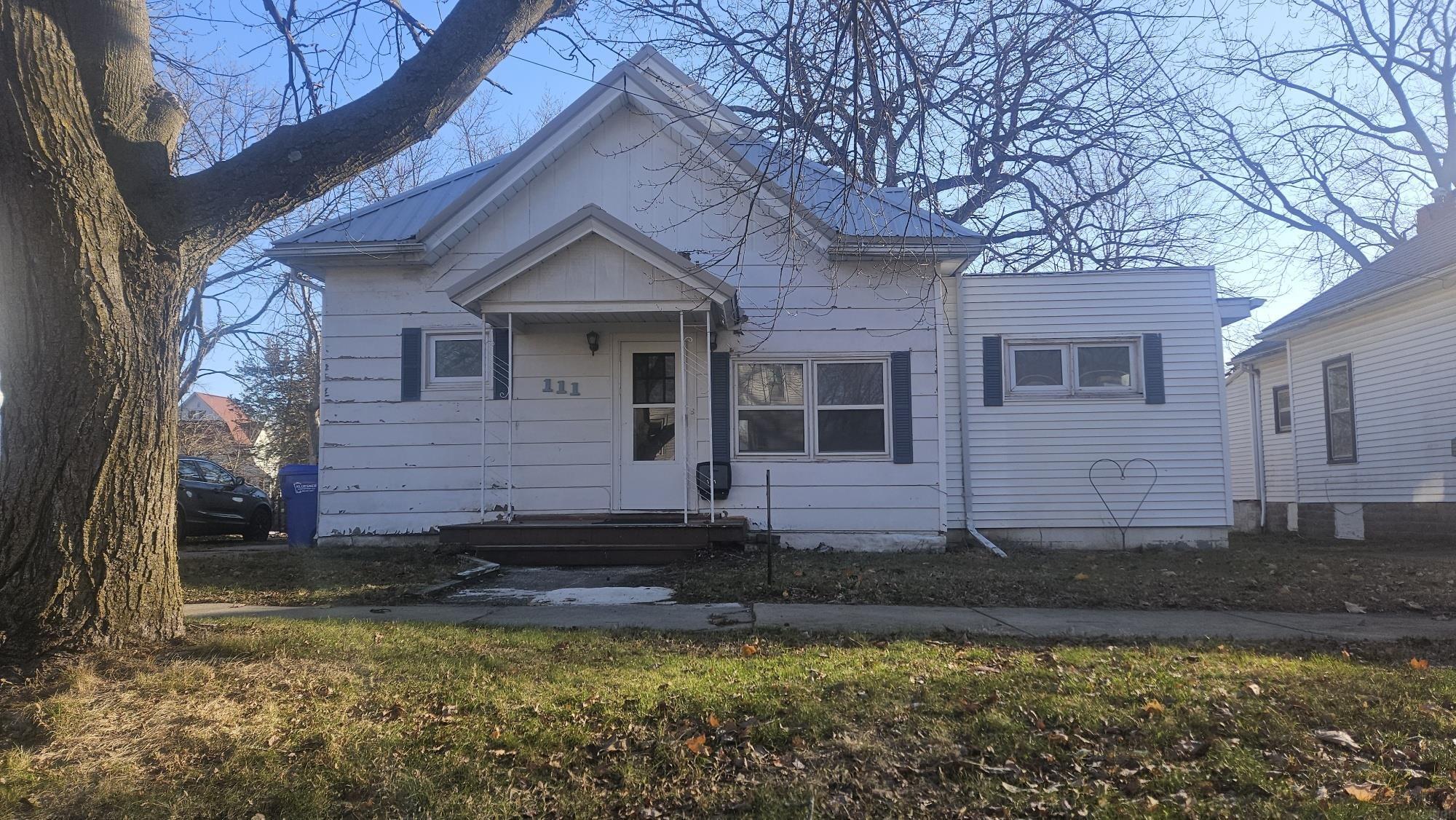 111 3rd Ave NW, Oelwein, IA 50662