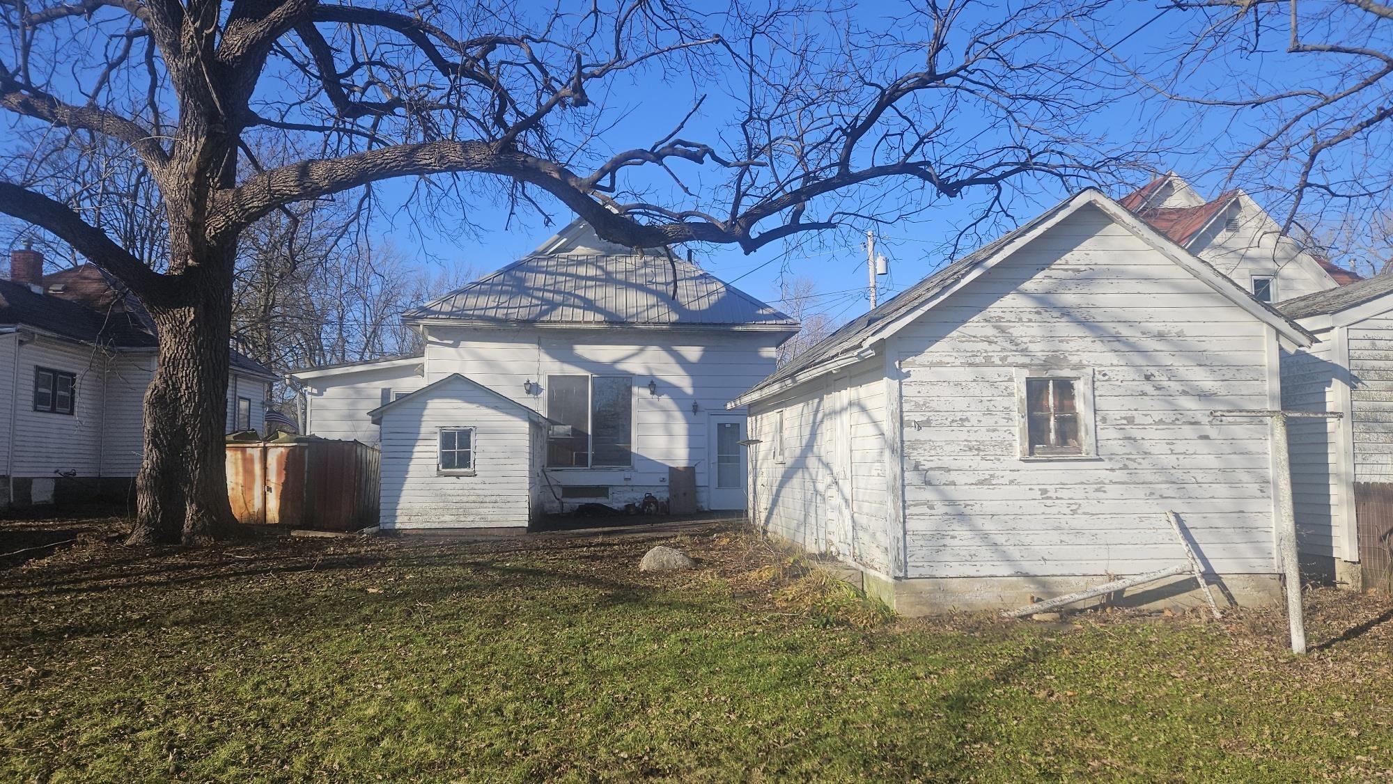 111 3rd Ave NW, Oelwein, IA 50662