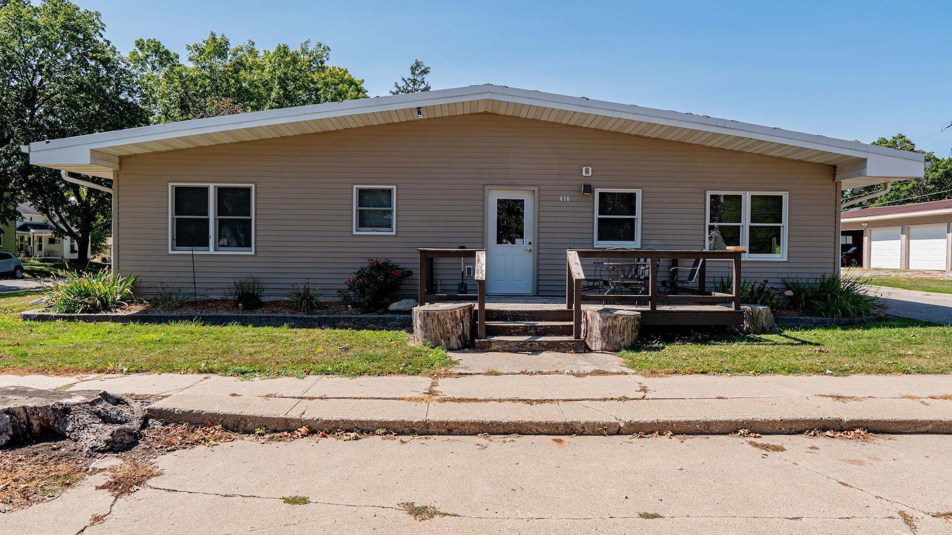 416 Mitchell St, Ackley, IA 50601