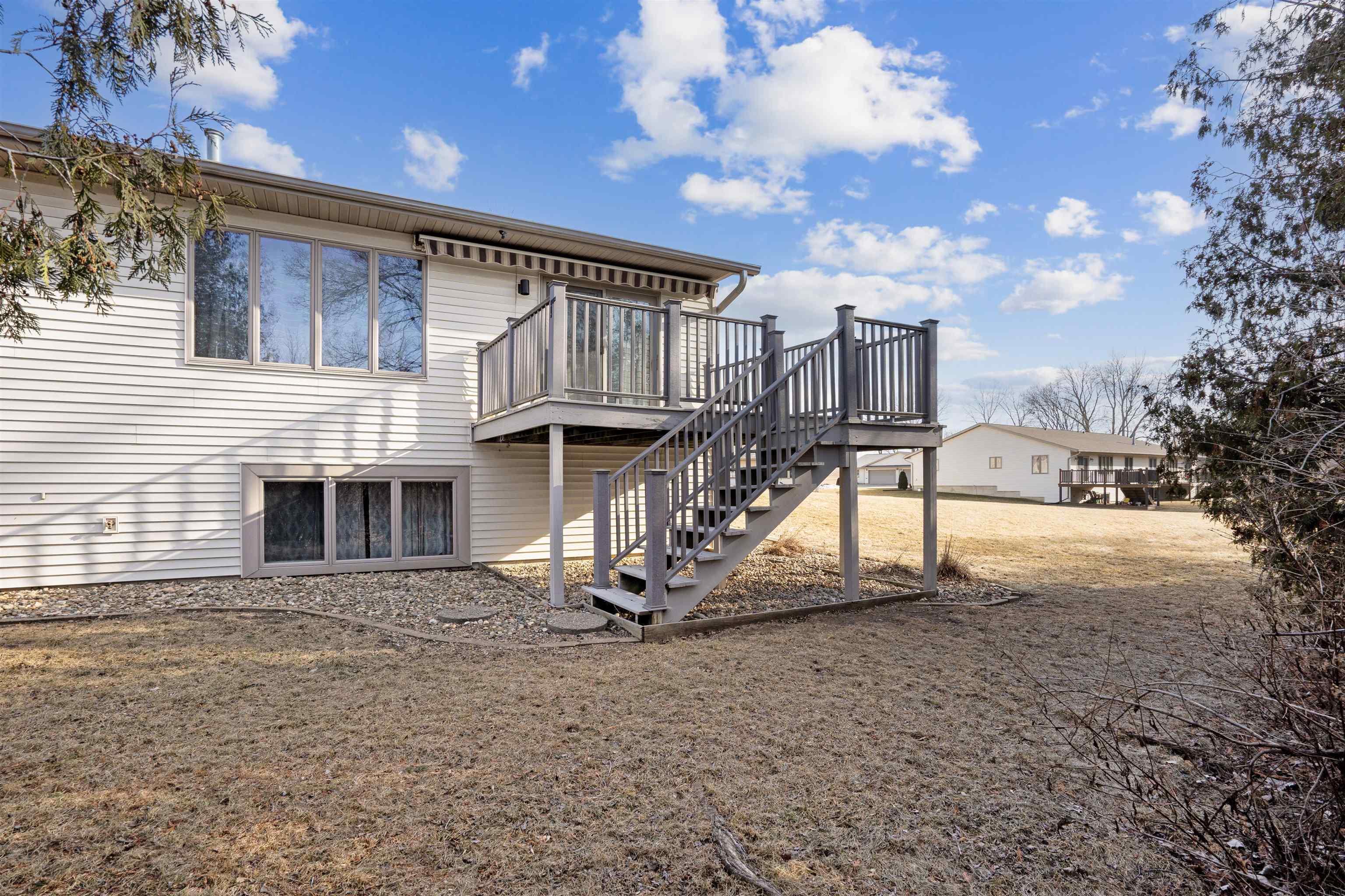 740 Southlawn Terrace, Oelwein, IA 50662