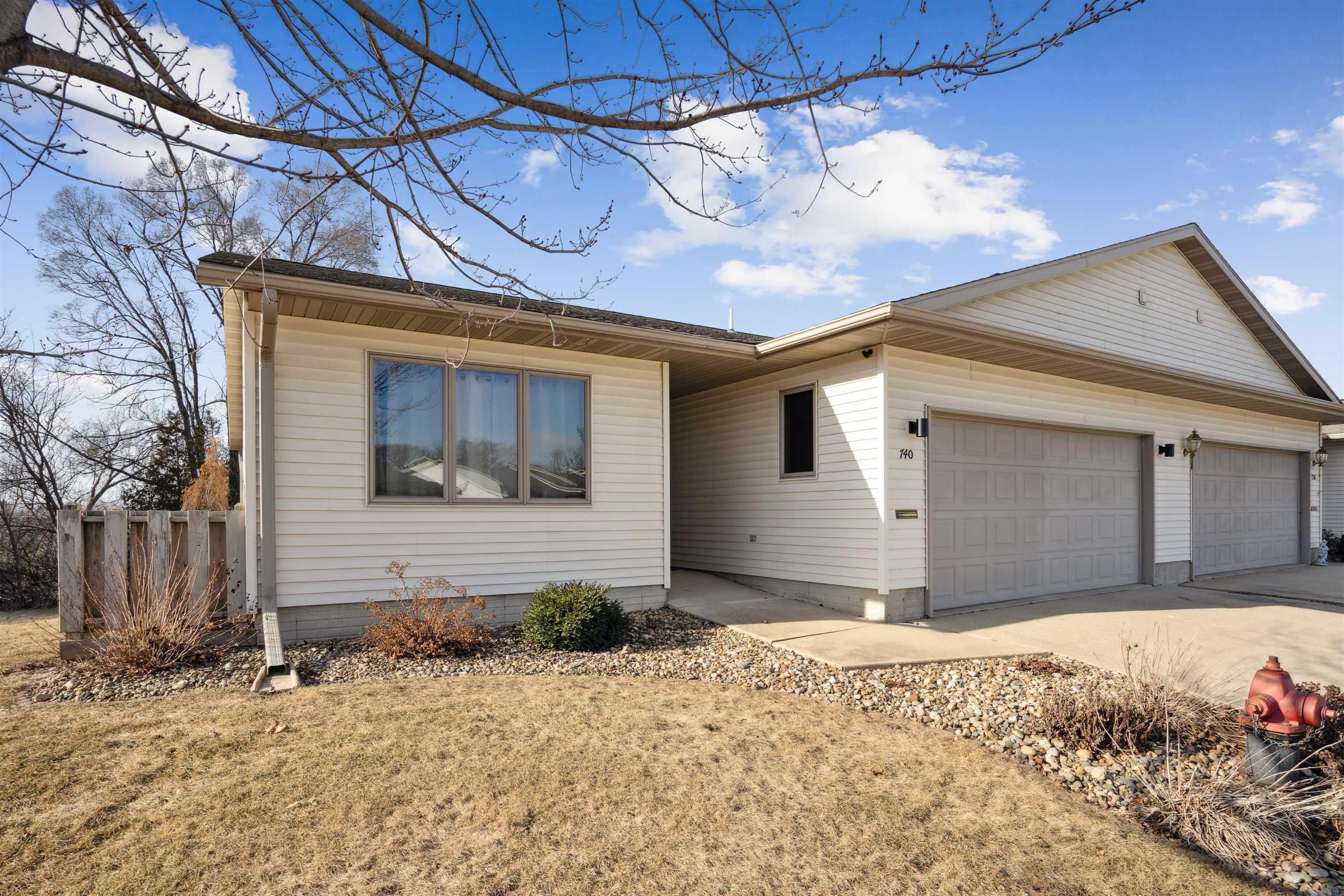 740 Southlawn Terrace, Oelwein, IA 50662