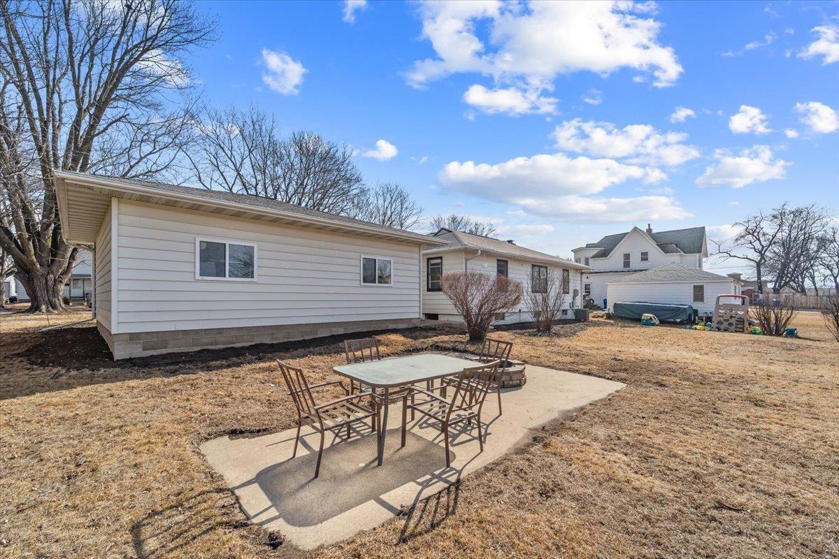 316 3rd Ave SE, Oelwein, IA 50662