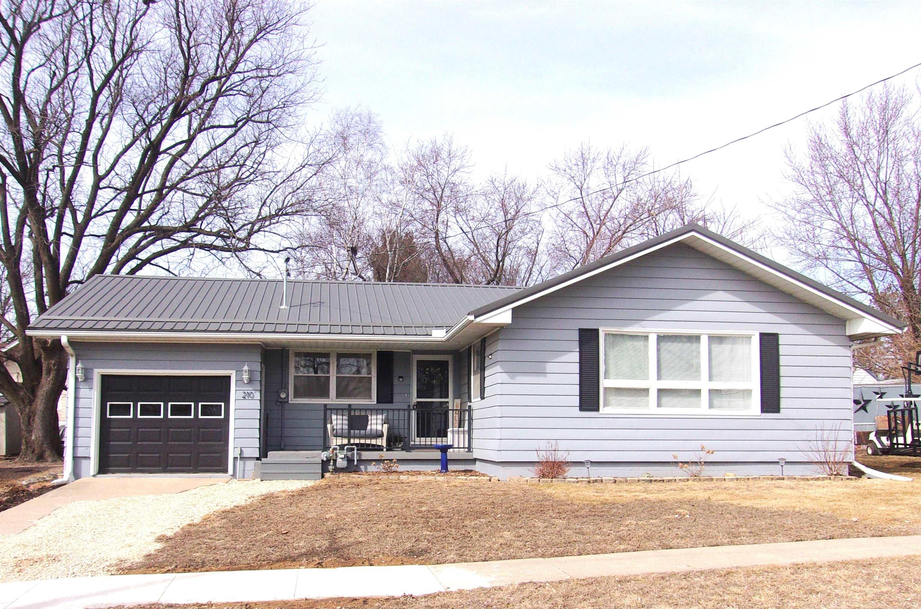 210 Locust St, Strawberry Point, IA 52076