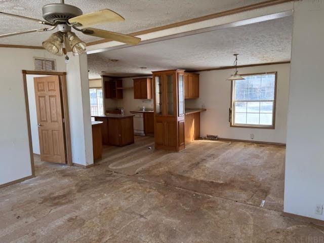 1302 Country Club Dr, Tama, IA 52339