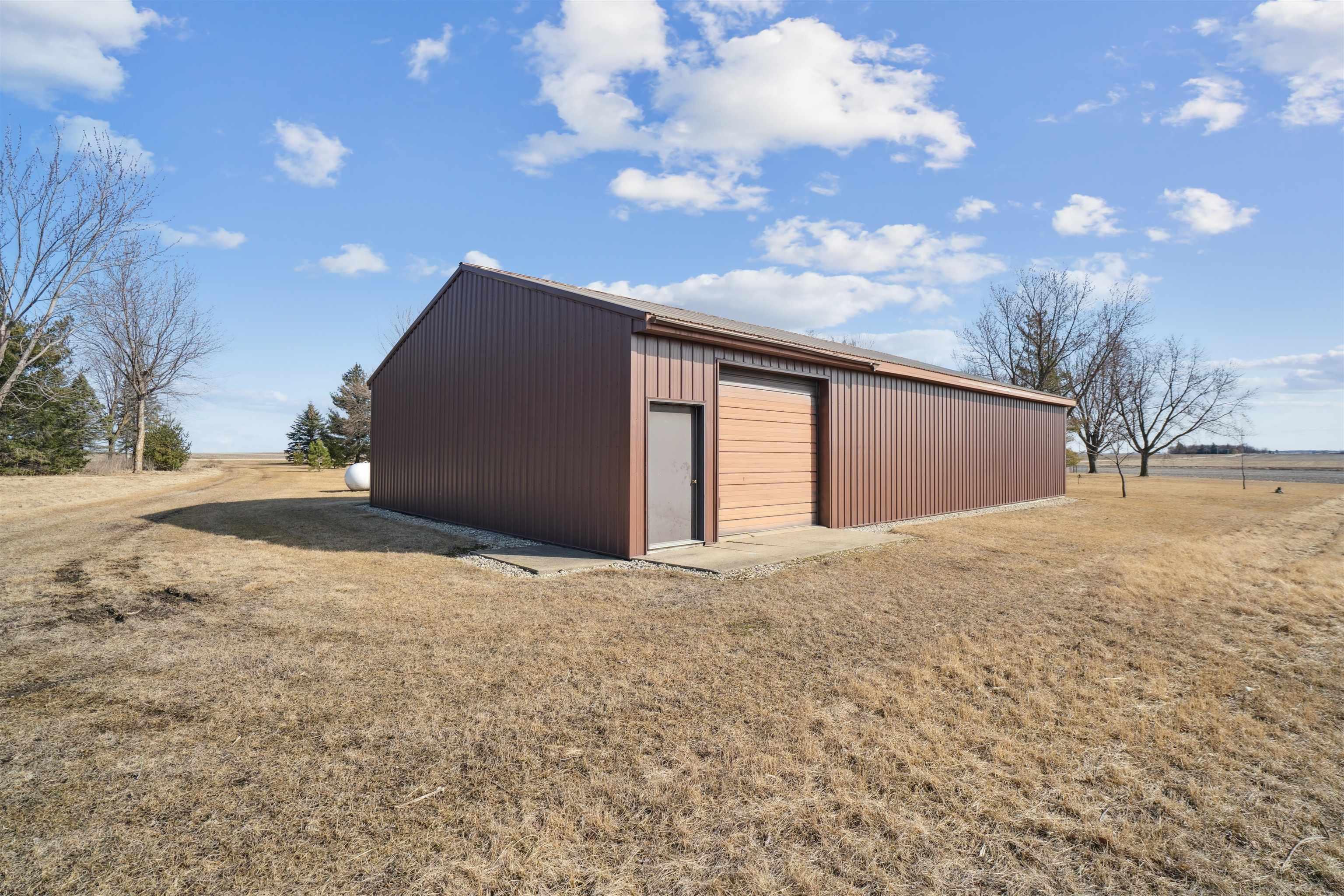 4127 50th St., Arlington, IA 50606