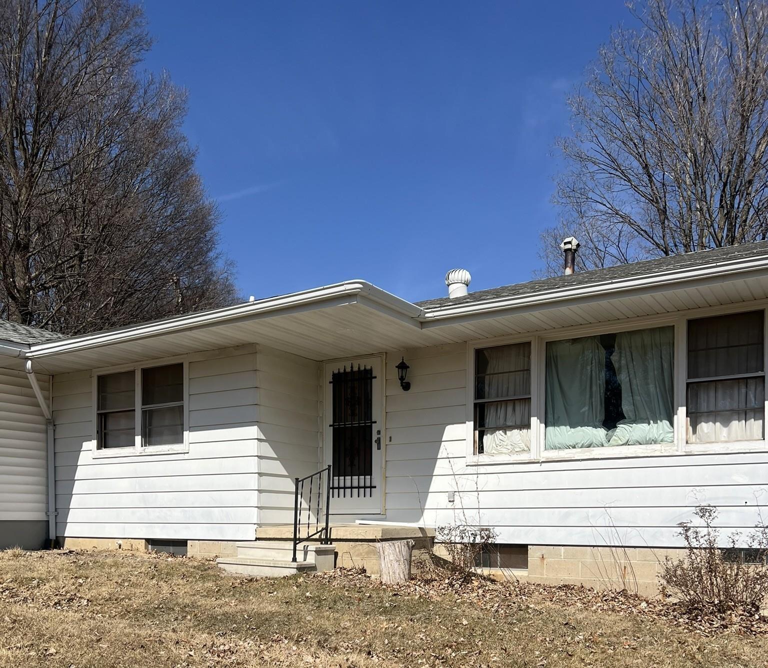 310 Volga St, Fayette, IA 52142