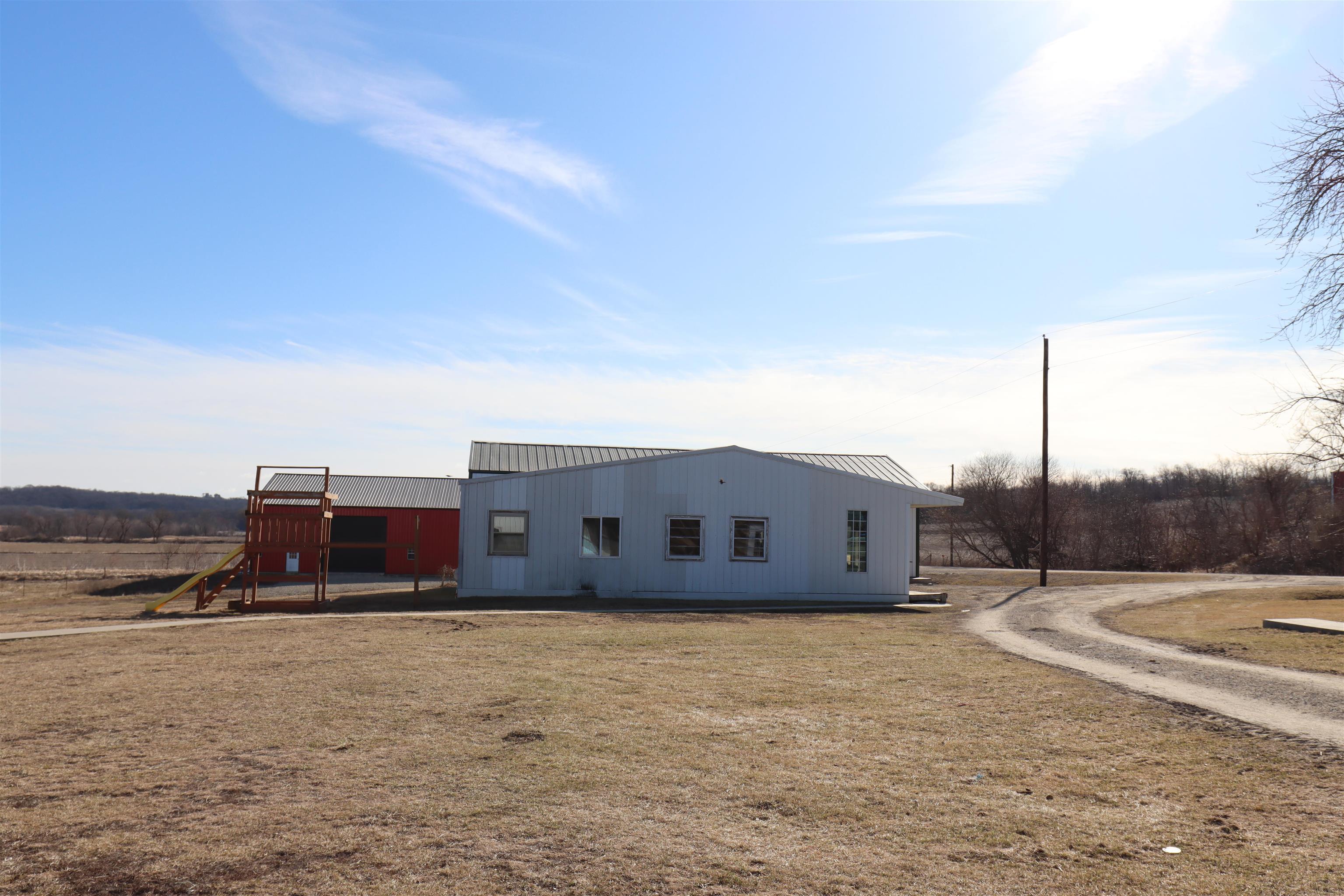 11461 Chariot Rd, Elgin, IA 52141