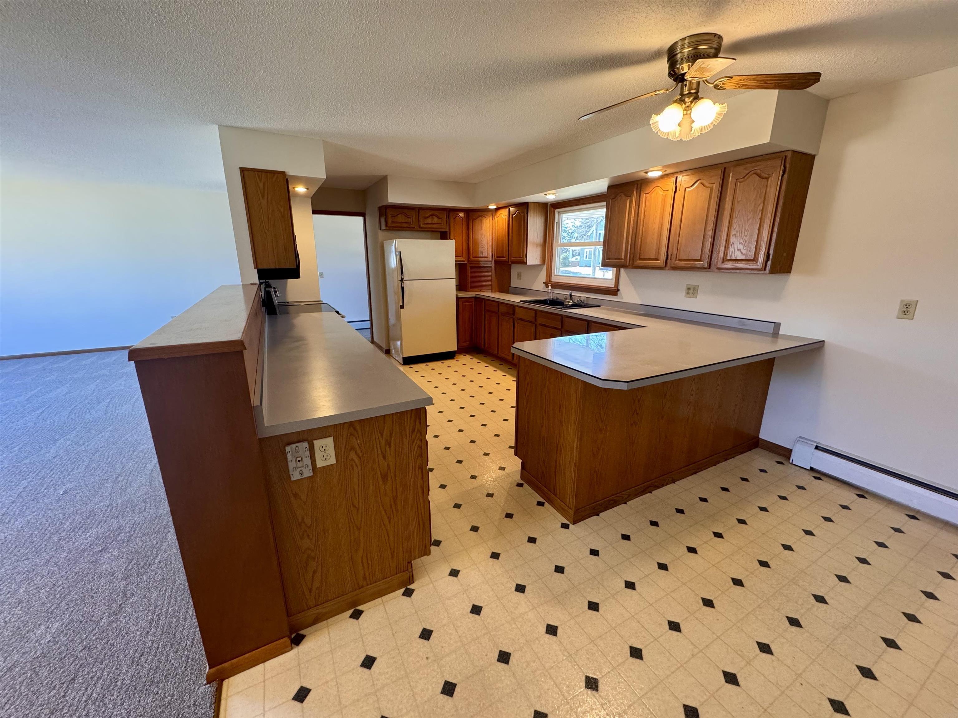 603 NE 1st St, Waukon, IA 52172